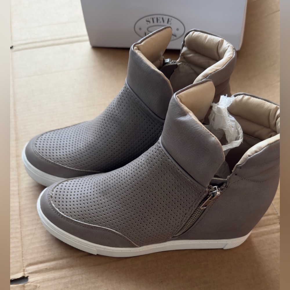Brand new Steve Madden Gray Wedge Ankle Boots